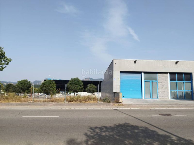 Foto fc33fdd2-89cb-4fa2-8d6c-b6aaabb5e6e1. Area edificabile industriale in Nord Vic