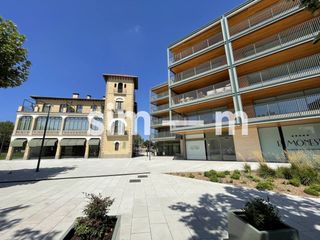 Location Appartement  Calle plaça del monestir. Piso en alquiler  zona el milenario