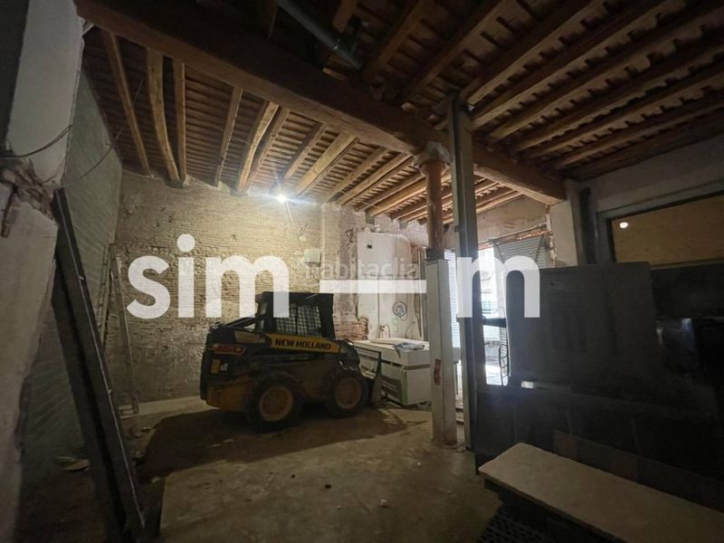 Foto f05fa3e3-83bf-450a-9e6c-364a881588b0. Local comercial a Nord Vic