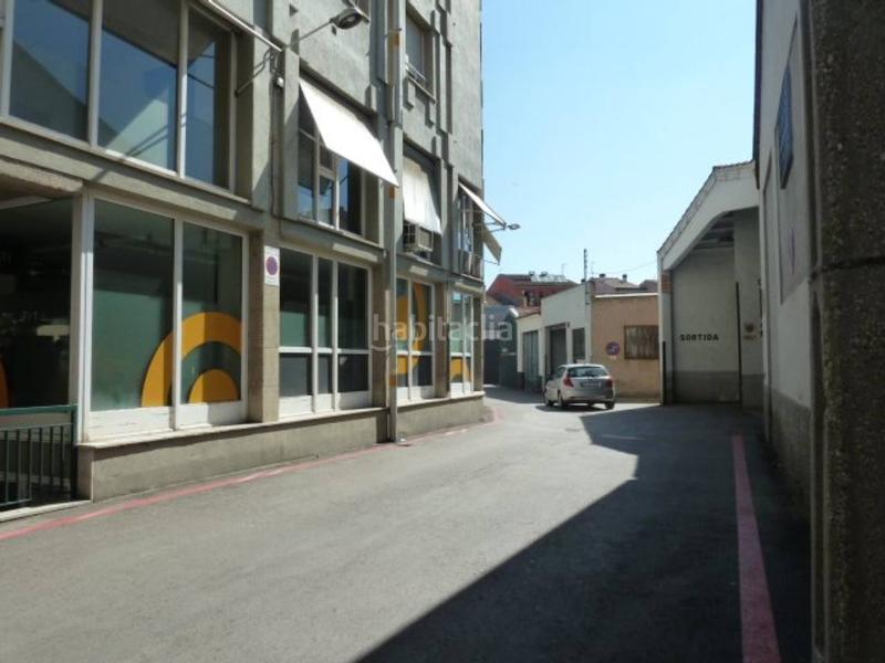 Foto eb90ea00-eba4-4fec-8f03-48064d17faaa. Autoparkplatz in Nord Vic