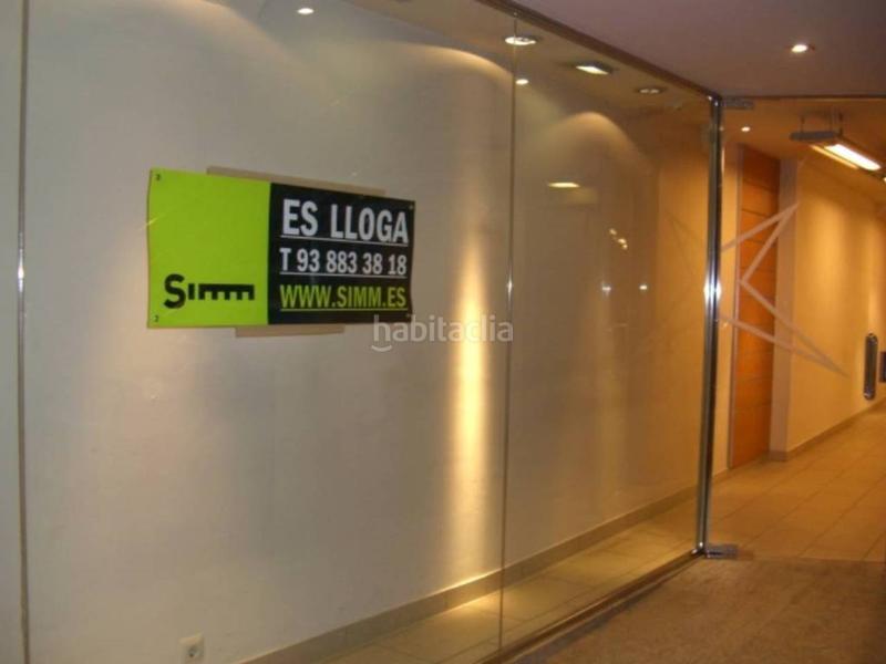 Foto 36886737-0963-4d24-8f65-42c05c8e0f29. Local comercial a Centre Vic