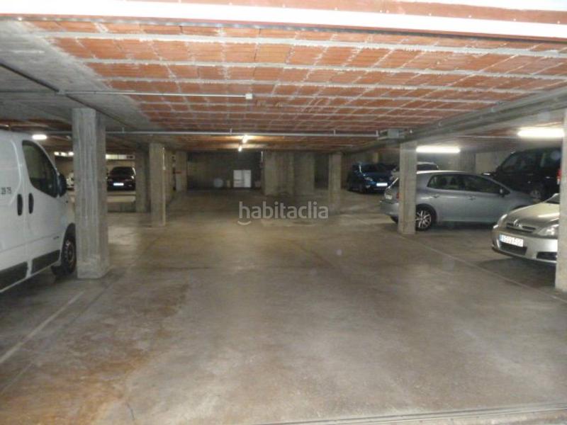 Foto 46704729-ccc5-476b-9805-1cd4e0837873. Location parking voiture dans Folgueroles