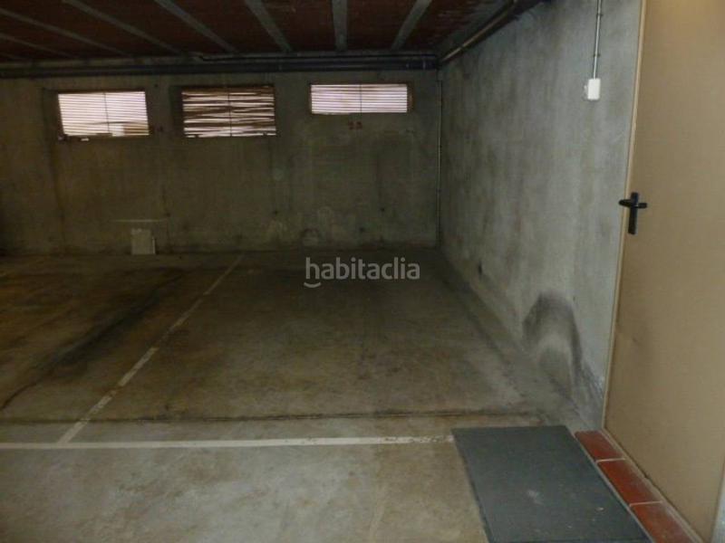 Foto d6592b2e-9d6f-4be7-a054-1e4bd725d228. Location parking voiture dans Folgueroles