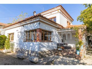 Casa en Tona. Torre en venta - zona la suïssa