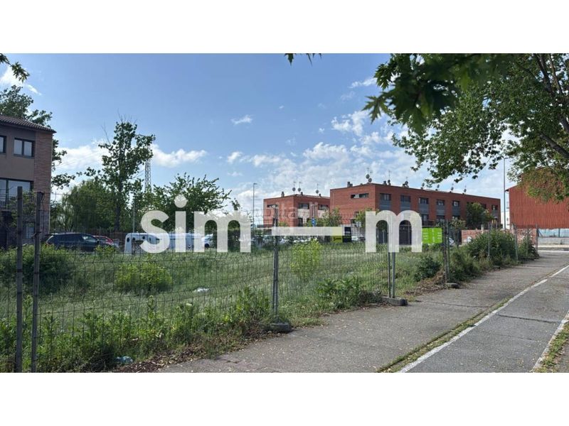 Foto 8f519309-486f-4b6c-b30b-08a143c31875. Finca rústica a calle rector vallfogona 44 a Estadi-Santa Anna Vic