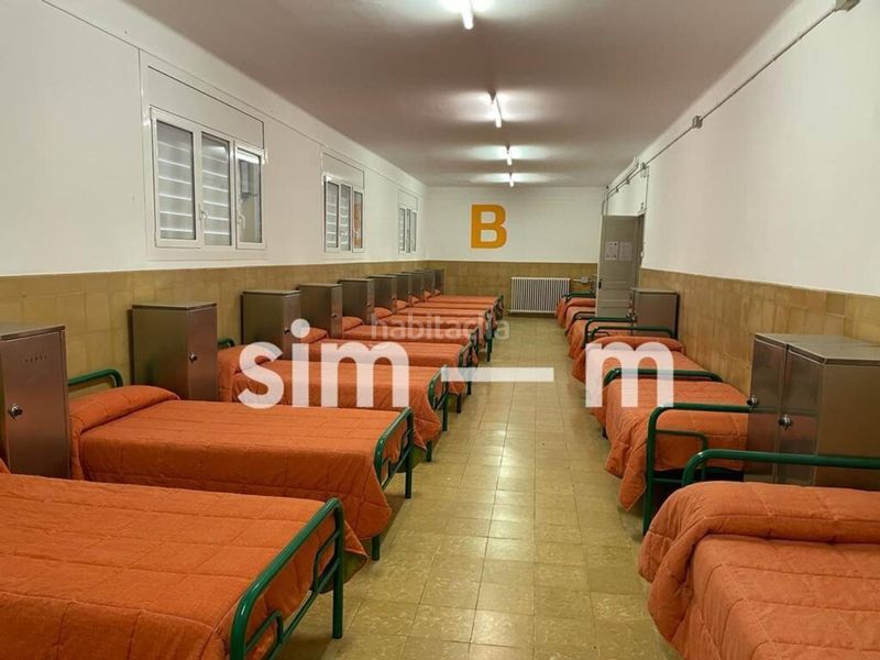 Foto 32ea2084-40cd-4913-8067-21d52ee15195. Edifici a Tona