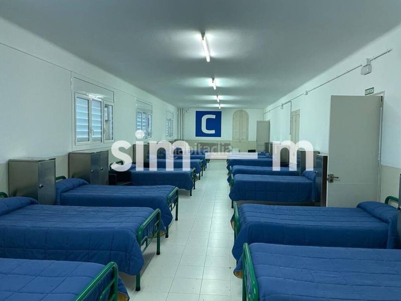 Foto 99128436-cbd8-4ee8-9d7e-d6051d0488a1. Edifici a Tona