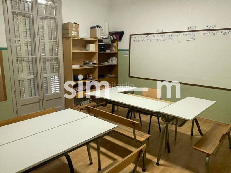 Foto a29c086b-925c-46f2-af3a-232054d95bb8. Edifici a Tona