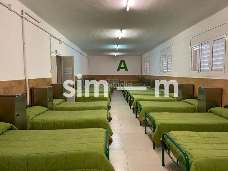 Foto a736d10c-9792-4b77-85f8-6f5e623c237f. Edifici a Tona
