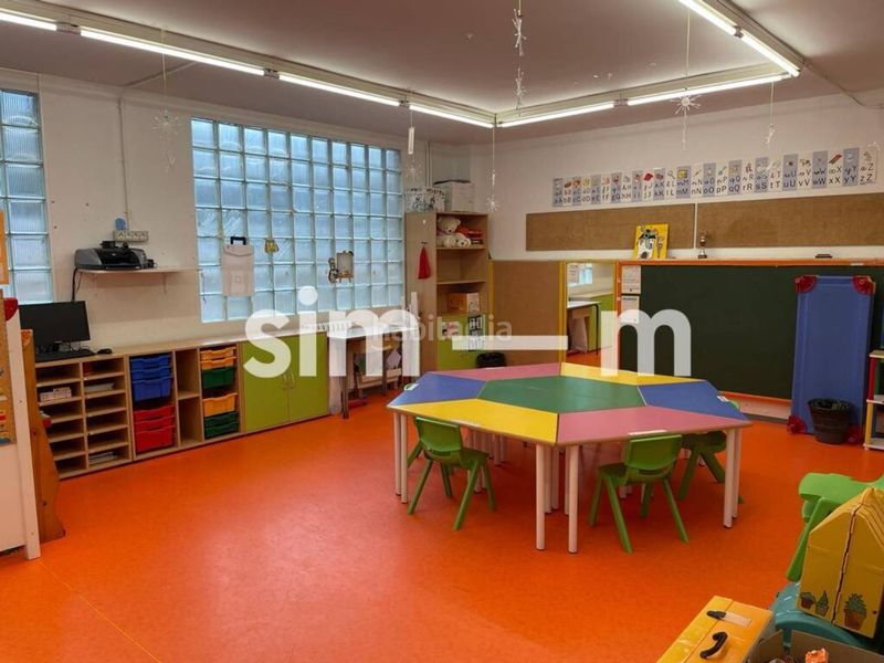 Foto d97ea828-b9a1-4677-ac26-5604fbef9f6d. Edifici a Tona