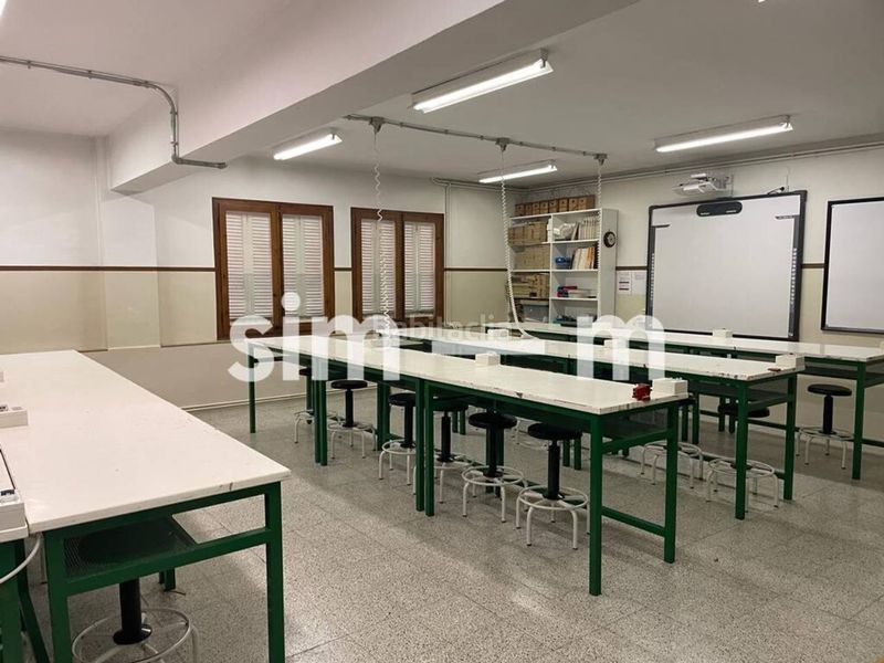 Foto da70c1fb-1e6d-46c5-9652-0e20aea8108a. Edifici a Tona
