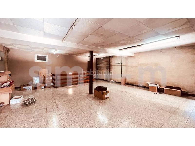 Foto 22c5e246-b04d-472d-826d-7d88e33bebf0. Edificio  en venta zona centro en Ripoll