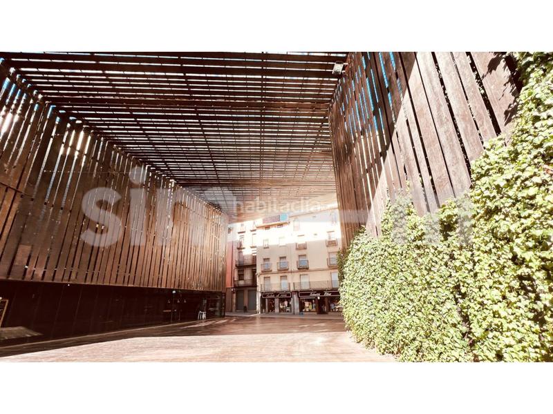 Foto 754d3f4b-0650-4472-b554-a6b6fc4b7aed. Edificio  en venta zona centro en Ripoll