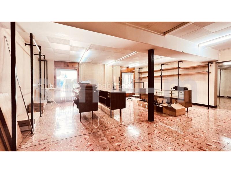 Foto 83deaa46-f857-4e97-8b25-9bf4c9831cbe. Edificio  en venta zona centro en Ripoll