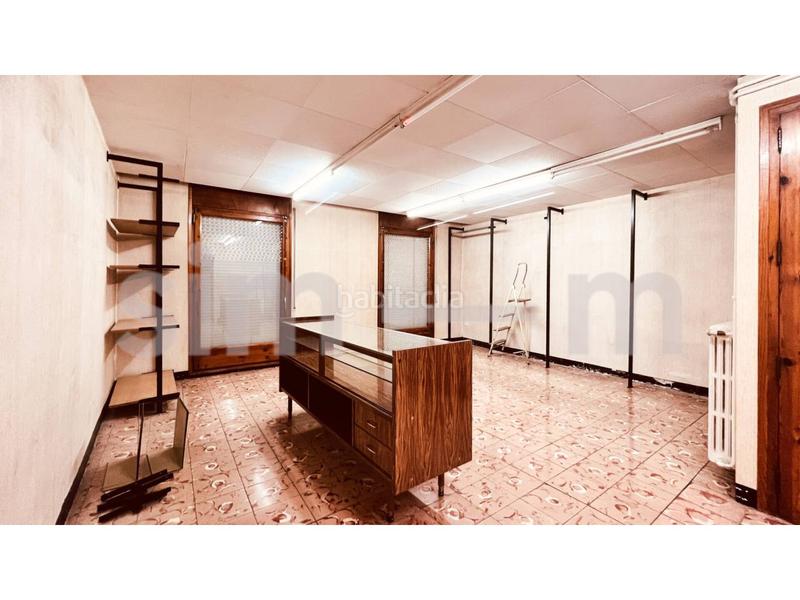 Foto c3acc2e9-f2cc-4272-8506-f428497774e3. Edificio  en venta zona centro en Ripoll