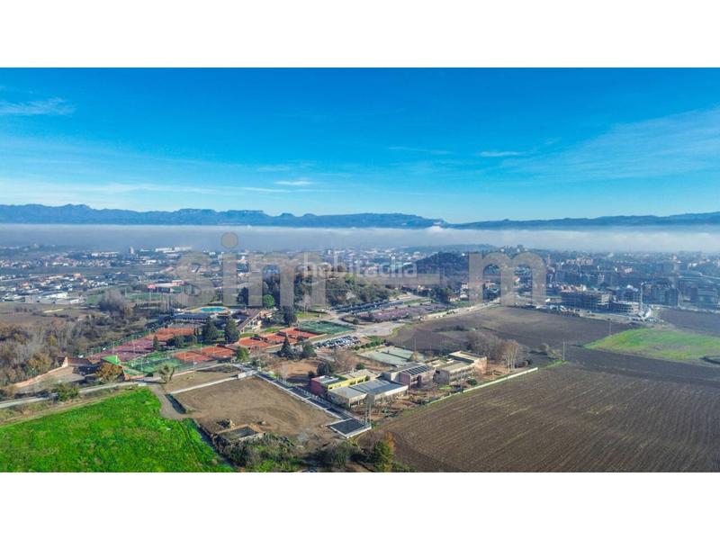 Foto dc8242e8-aa26-47dc-b42b-c617b31c3777. Gewerbliches grundstück in olímpia 100 in El Sucre-El Nadal Vic