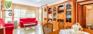 Piso  Carrer uetam. Vivienda de 4 habitaciones y dos baños