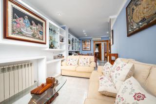 Ground floor  Calle d'albarrasí. Planta baja con parking y gran terraza en el molinar