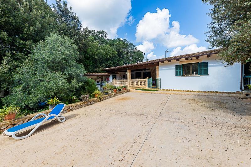 Foto 4065c0c2-8a46-44b7-a105-ac78b05d5bf7. Masía peculiar propiedad rústica con dos viviendas en Capdepera