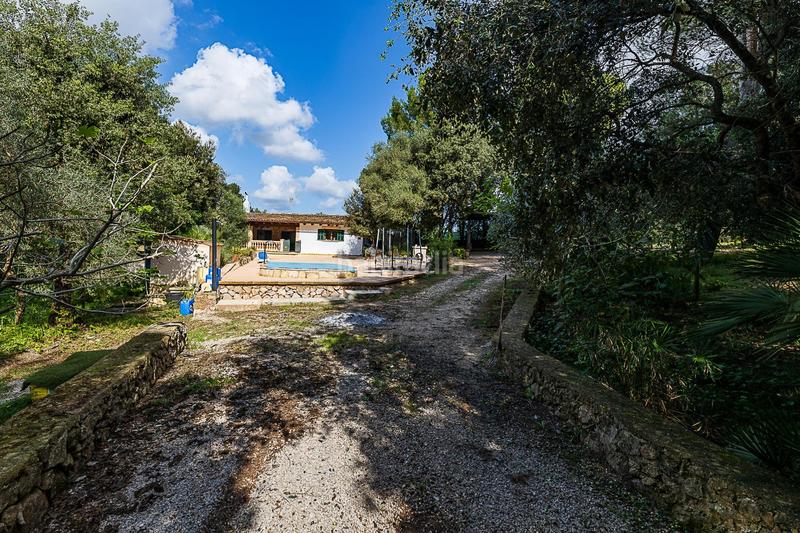 Foto 44cfd140-b111-451f-8d90-26e2cf577b9a. Masía peculiar propiedad rústica con dos viviendas en Capdepera