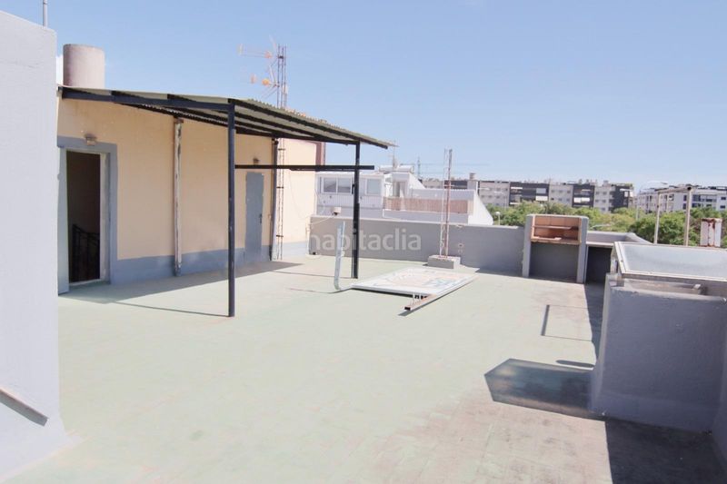 Foto 2055a8a5-8e1a-45c8-97e9-2e23f6c321b2. Casa adossada amb calefacció a Cort Palma de Mallorca