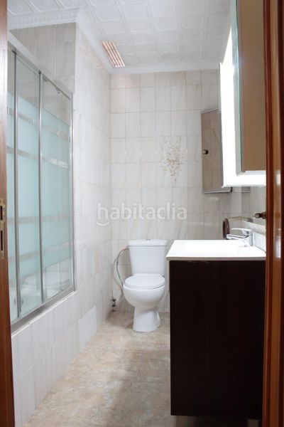 Foto 58a43951-ab2c-4940-abd4-524a79ea41a5. Casa adossada amb calefacció a Cort Palma de Mallorca