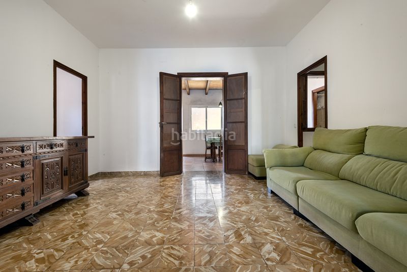 Foto 3f542c91-c5eb-469c-885c-f5857012e3e9. Casa amb aparcament a Son Ferriol Palma de Mallorca