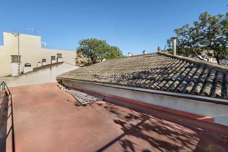 Foto cde99200-2680-4fda-aad2-05c2b3a0207d. Casa amb aparcament a Son Ferriol Palma de Mallorca