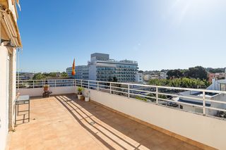 �tic  Palma de mallorca - cannes. �tico de 4 habitaciones con una amplia terraza