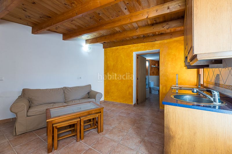 Foto 4d8fbcb9-d9cf-43eb-b7e9-0dedebc2b475. Casa adossada amb calefacció a Sencelles