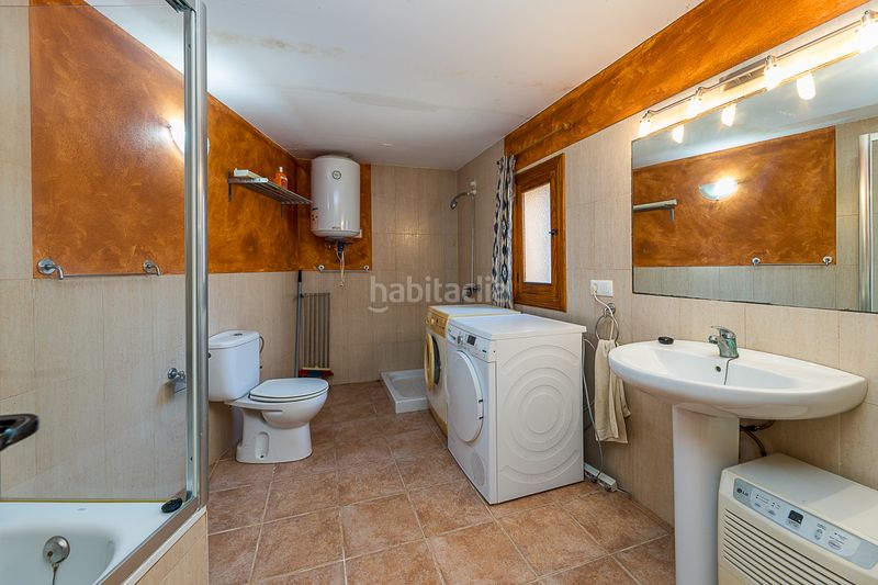 Foto d829b295-2bbf-449c-a0f0-50dab6cf1ab3. Casa adossada amb calefacció a Sencelles