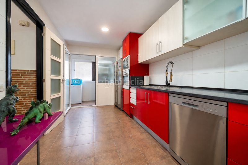 Foto 26bd1d9e-5923-441e-9993-3338e9429a31. Piso planta baja con amplia terraza y parking en Maria de la Salut