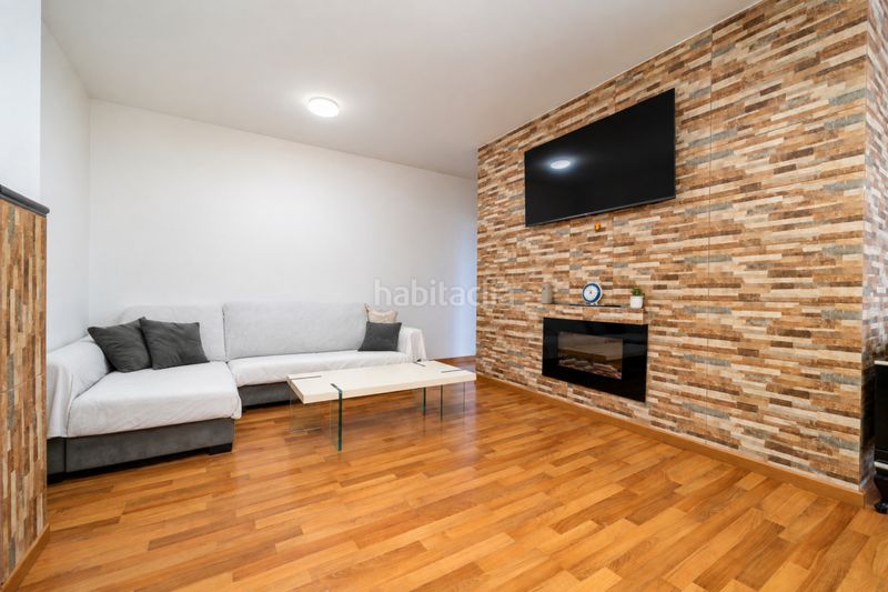 Foto 70d0affe-3135-4a8b-b1dd-3215177ff6e5. Piso planta baja con amplia terraza y parking en Maria de la Salut
