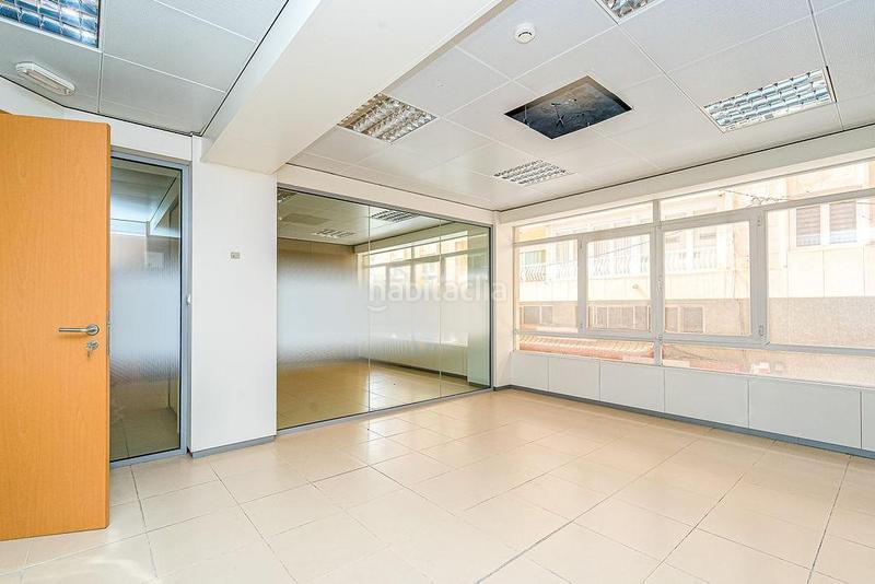 Foto f08ff9d7-d36e-458f-8728-27e149b35362. Business premise in Plaza Castelar - Mercado Central Elda