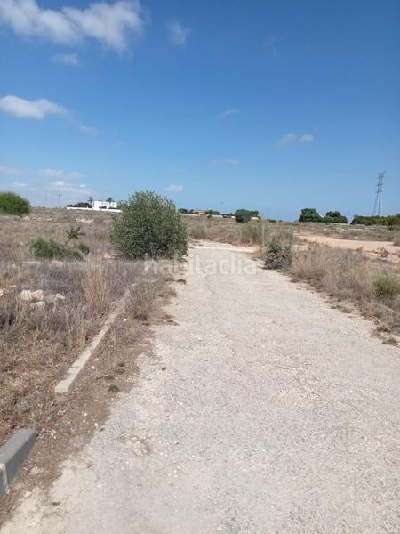 Foto 927c24f0-7d9c-448d-ade1-b0bc75b5d8e3. Terreno residenziale in Los Girasoles Sant Vicent del Raspeig