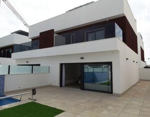 Maison jumelée à Pilar de la Horadada Ciudad. Semiadosados en pilar de la horadada desde  379.900