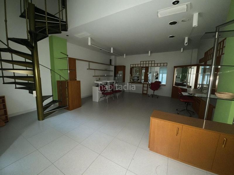 Foto d83b375e-3ea2-4574-b2ea-c9ff14a115f0. Local comercial  en el centro en Ensanche-Diputación Alicante