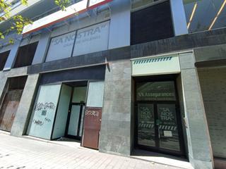 Local commercial à Benalúa. Local comercial en el centro de alicante  inmueble en subasta ha