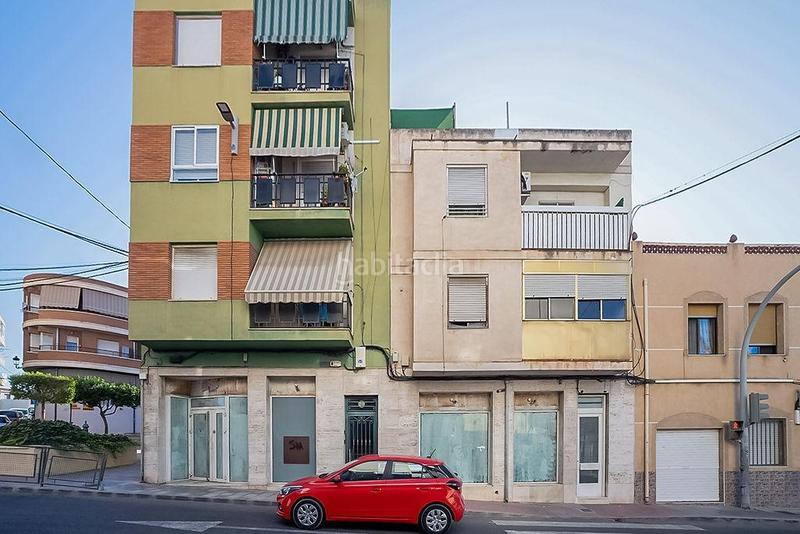 Foto 25eb9395-c7f1-4f0f-8194-3736d1ba1d98. Geschäftsraum in Centro Elda