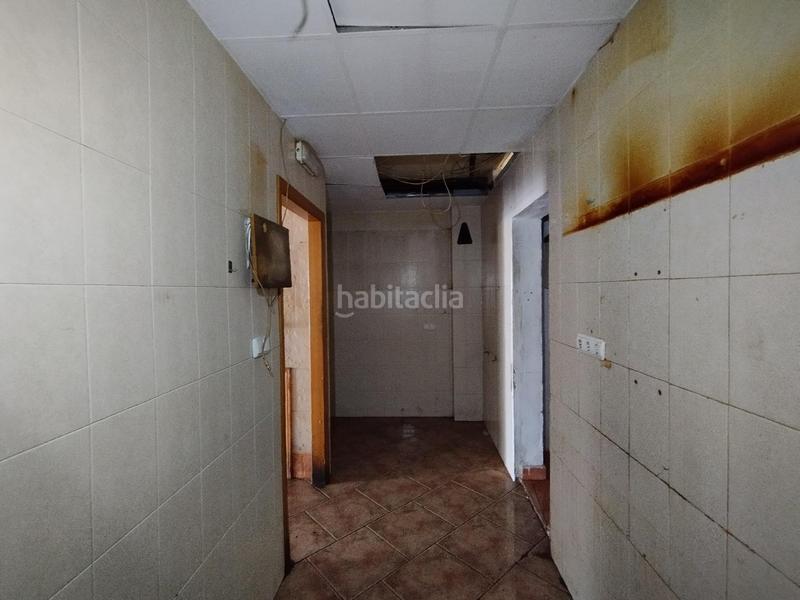 Foto 5b59ea28-1025-4b90-9fe1-189a8e13e8d4. Local comercial local , alicante en Cañada