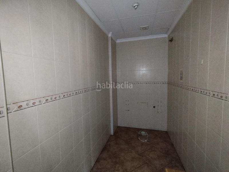 Foto b6f6d735-7eac-44d3-9c43-49e102772abe. Local comercial local , alicante en Cañada