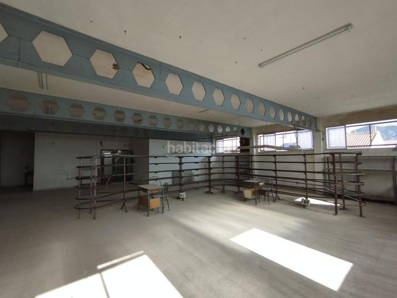 Foto ea020bce-8639-44a6-81af-fa3586fb820b. Capannone industriale in Plaza Castelar - Mercado Central Elda