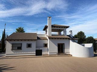 Chalet à La Pinilla - Las Palas. Villas de lujo en fuente del álamo desde 299.000,00 euros