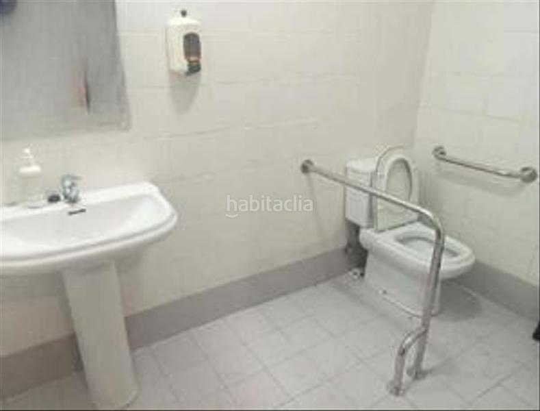 Foto ce0bae98-db78-4328-9ee3-a90af3c57652. Local comercial a Ensanche-Diputación Alicante