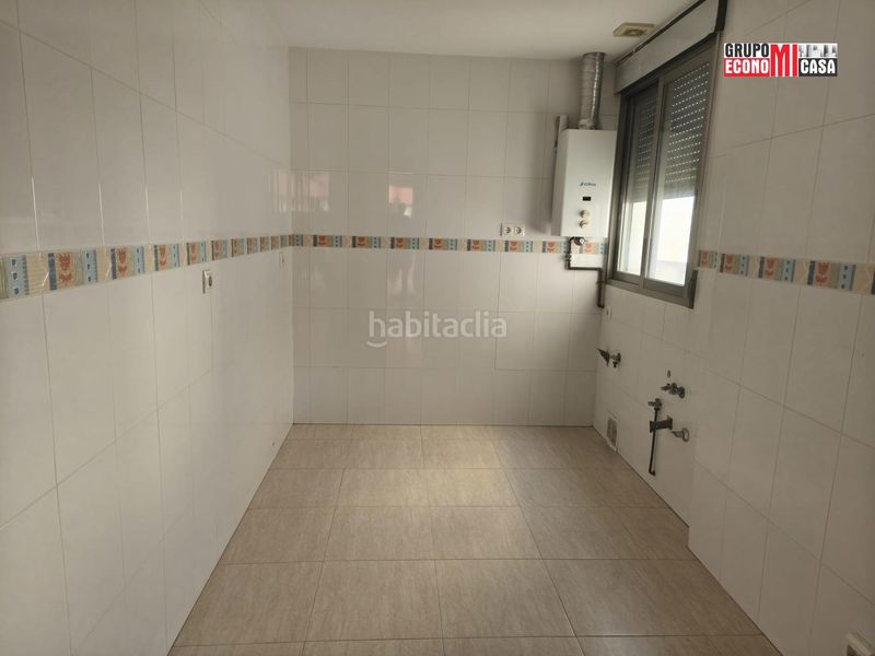 Foto 2e973ccb-523f-4701-bfce-e2f491e04a20. Àtic amb calefacció aparcament a Zarandona Murcia