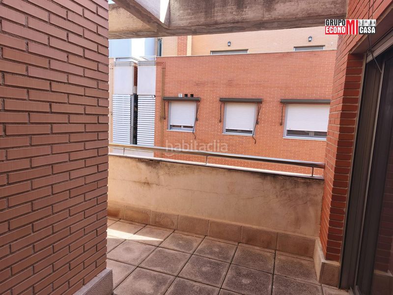 Foto 88e7ef22-8267-4b99-8a44-230620357855. Àtic amb calefacció aparcament a Zarandona Murcia