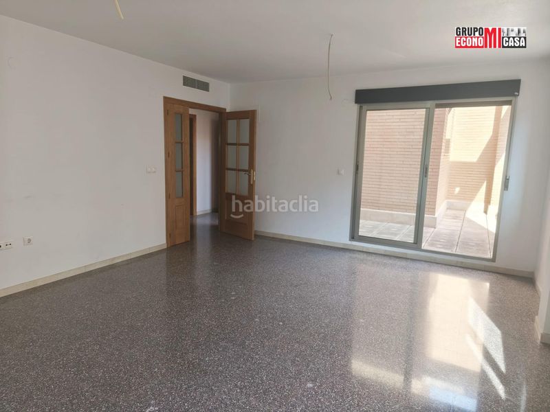 Foto d19f13fa-6539-4c6a-a353-4d8ff29773b3. Àtic amb calefacció aparcament a Zarandona Murcia