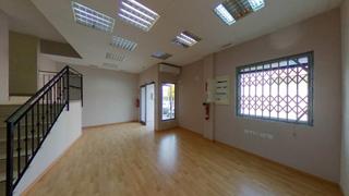 Local Comercial en Barrio Peral-San Félix. Se vende local en san félixcartagena.