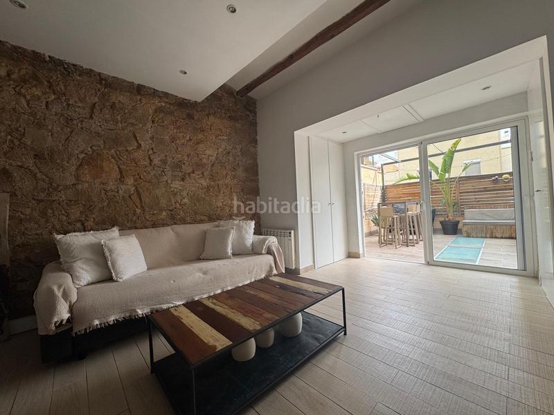 Foto 35358f46-d795-41d1-99f9-7bf3fb04e7f1. Pis a Poblenou Barcelona