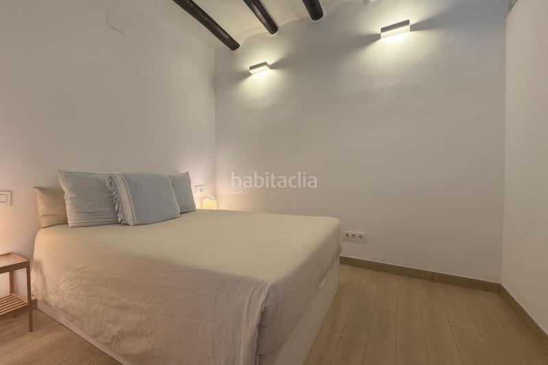 Foto 8f20960e-25c1-4695-a5a9-b0d8b94e9c1d. Pis a Poblenou Barcelona